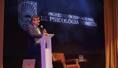 Martín Echavarría participa en un congreso de psicología tomista en Brasil