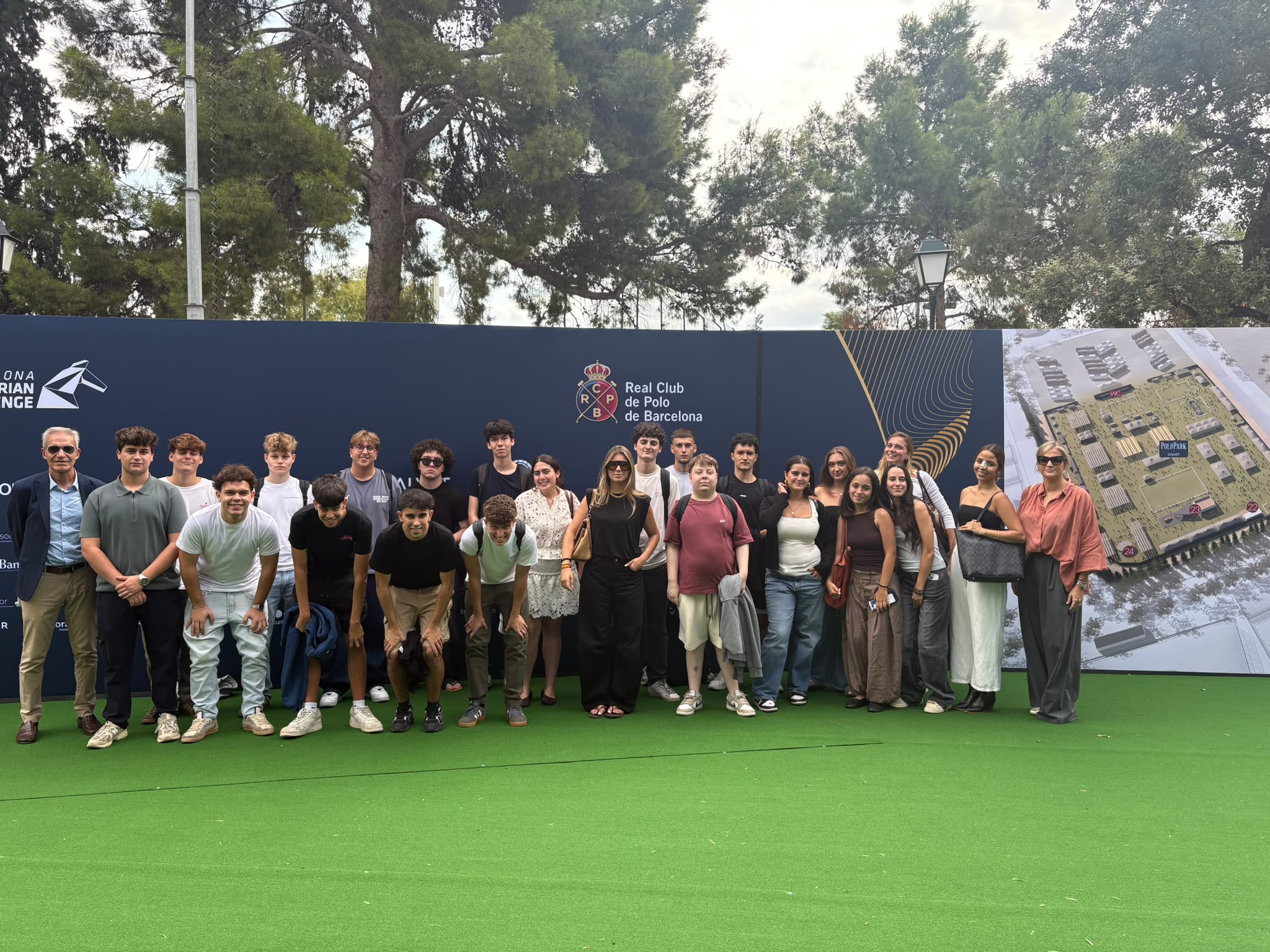 Los alumnos de Periodismo conocen desde dentro el CSIO Barcelona Los alumnos de Periodismo conocen desde dentro el CSIO Barcelona