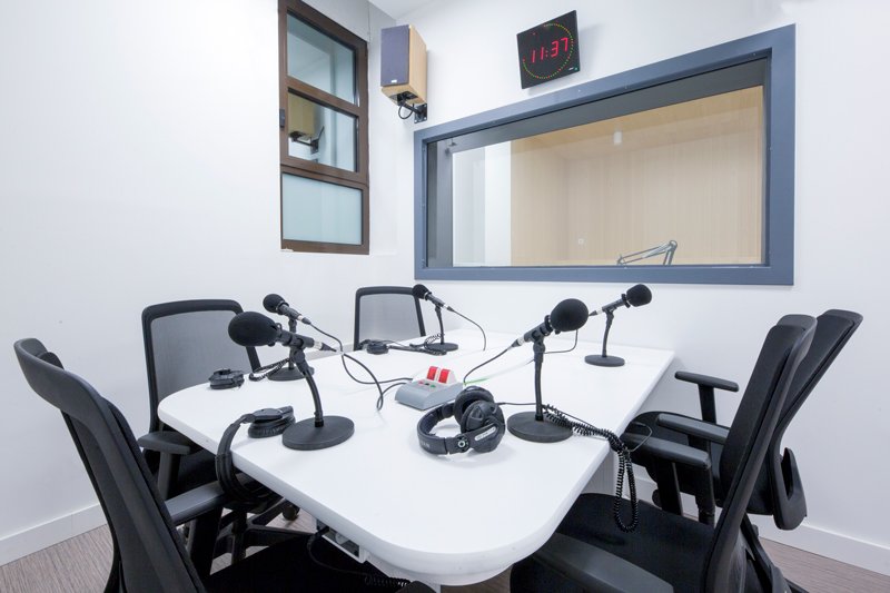 El cronista de la pasión: ¿por qué el Periodismo Deportivo ya no se juega solo en el campo?