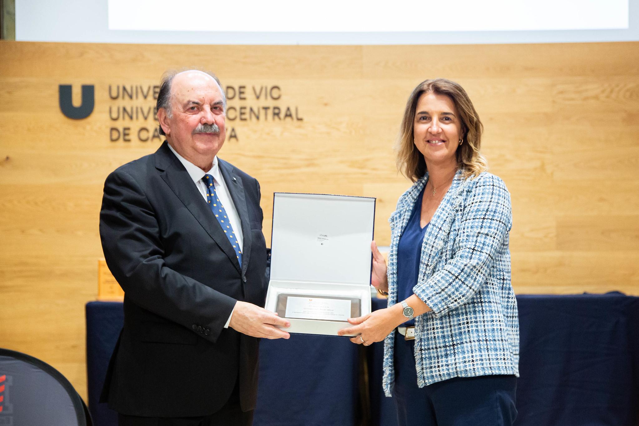 La UAO CEU rep un reconeixement en la cloenda dels Campionats de Catalunya Universitaris 2026